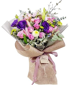 SEASONAL WRAPPED BOUQUET WRAPPED BOUQUET