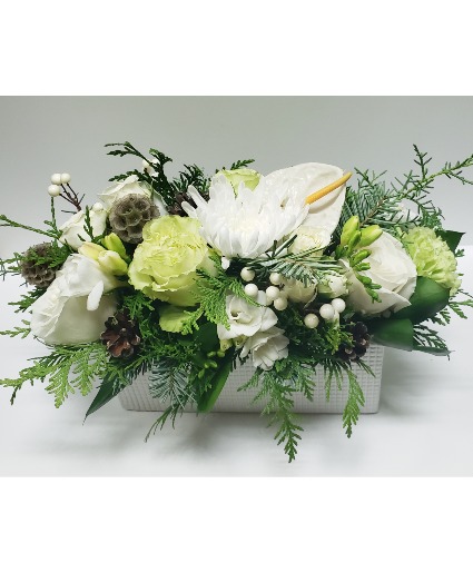 Christmas Delight in White Compact arrangement