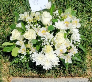 Sentimental Memories Grave Site Flowers 
