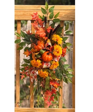 ***SOLD OUT***SEPTEMBER 17, 2025 @ 6:30PM ***SOLD OUT****Autumn Swag Workshop