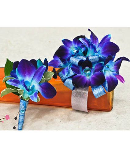 Set Corsage and Boutonniere Blue orchid