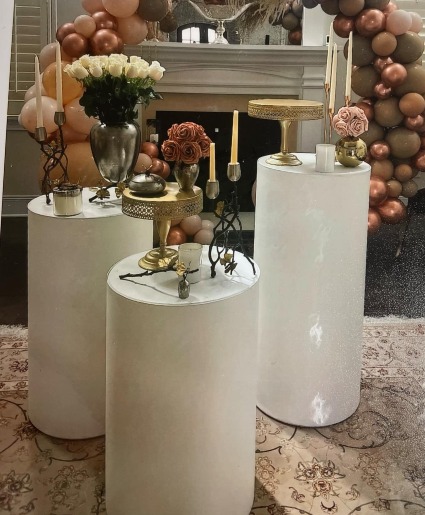 Set of 3 pedestals  Rental