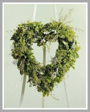 SF 122-11 Open Heart Standing Spray