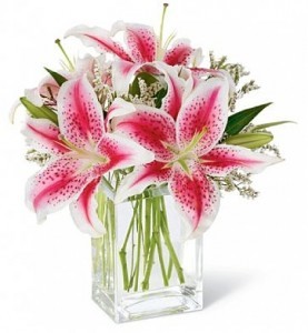 sha10 pink lily bouquet