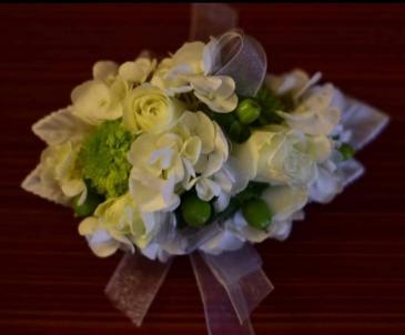 SHADES OF WHITE ROSES/HYDRANGEA  in Cincinnati, OH | Reading Floral Boutique
