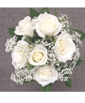 Shining White Handheld Bouquet