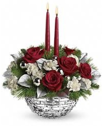 Shinning snow centerpiece  in Calgary, AB | PANDA FLOWERS SUNRIDGE