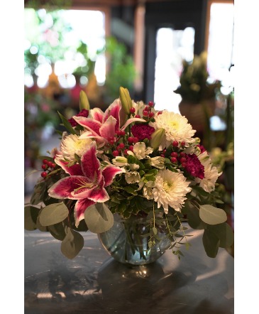 Shooting Stars Locally Grown Lilies  in South Milwaukee, WI | PARKWAY FLORAL INC.