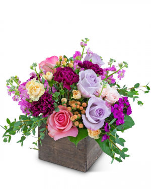 Show Me Love Flower Arrangement in Nevada, IA | Flower Bed Show Me Love Flower Arrangement in Nevada, IA | Flower Bed