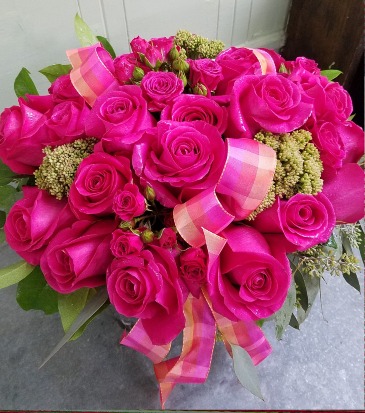 Showstopper Roses in Lafayette, LA | Lafayette Flower Factory Showstopper Roses in Lafayette, LA | Lafayette Flower Factory