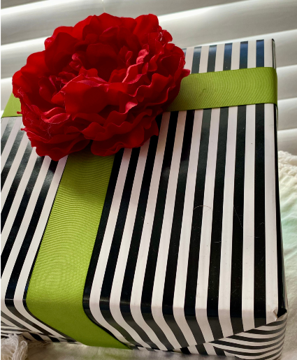 Signature Gift Wrap Service gift wrap