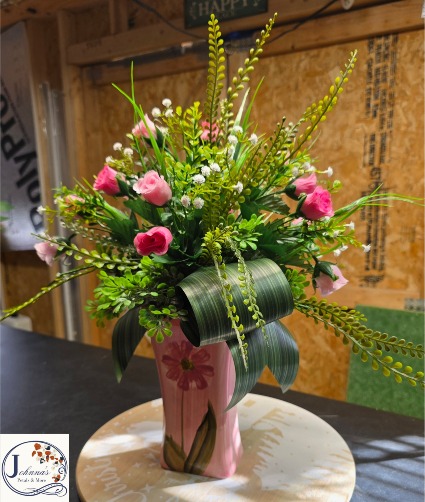 Silk vase arrangement with sweetheart roses  