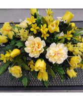 SILK Yellow Mix Monument Topper 