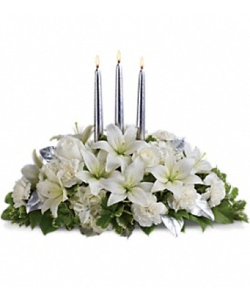 Silver Elegance Centerpiece in Coral Springs, FL | DARBY'S FLORIST