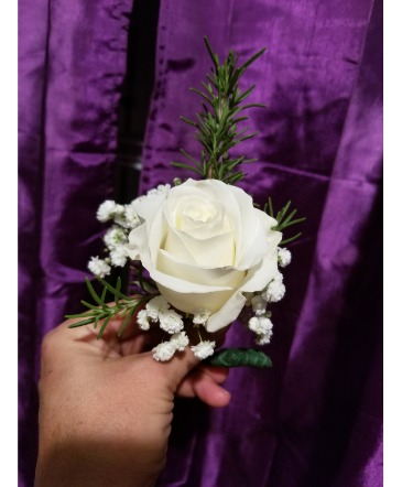 Simplicity Boutonniere  in Salado, TX | The Flower Shop