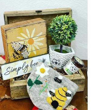 Simply Bee Memories Gift Box  Gift 