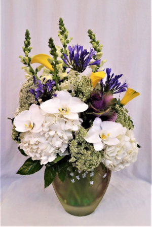 Simply Elegant Arrangement in Boca Raton, FL | FLOWERS OF BOCA Simply Elegant Arrangement in Boca Raton, FL | FLOWERS OF BOCA