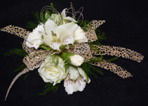SIMPLY GOLDEN CORSAGE IN STORE PICK UP ONLY WRIST CORSAGE
