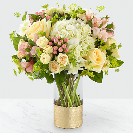 Simply Gorgeous Bouquet 19-S8s