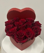 SIMPLY RED ROSES IN HEART SHAPE BOX