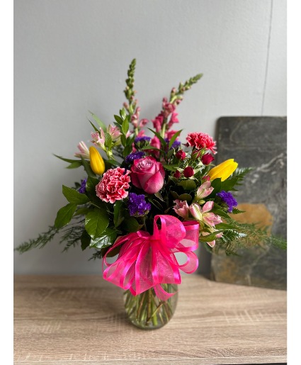 Simply Reds and Pinks Vase Arrangement 