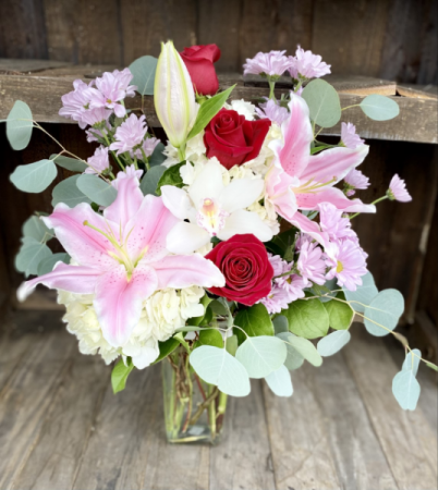 Simply Romantic Fresh Flowers
