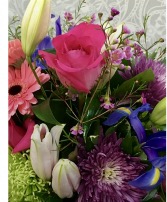 Simply Sweet Designers Choice Bouquet  No Vase