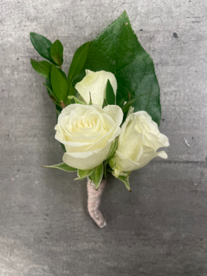 SIMPLY WHITE PROM BOUTONNIERE