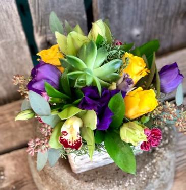 MOQUI LOVE Hand made wooden keepsake box of vibrantly colored flowers and succulents in Hurricane, UT | Wild Blooms