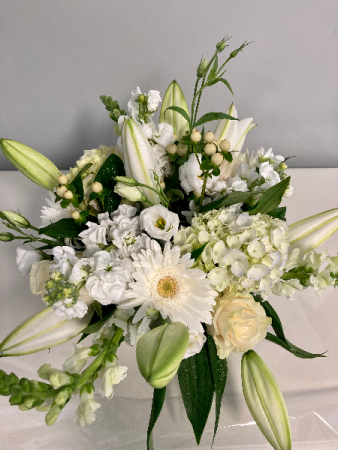 Large White Bridal Bouquet Bridal Bouquet in Darien, CT | DARIEN FLOWERS