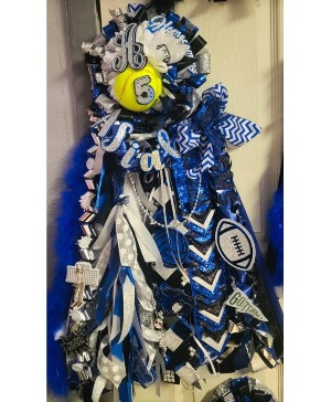 SINGLE MUM EDINBURG VELA SABERCATS HOMECOMING MUM