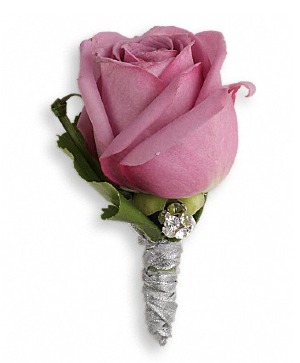 Single Rose Boutonniere 