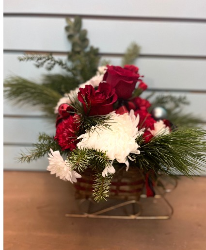 Sleigh of Red and White arrangement