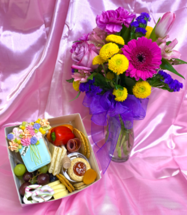 Small “Daisies & Delicacies” Fresh Flowers with The Charcutie Girl box