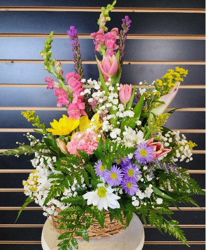 Small Spring Garden Basket