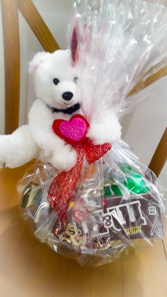 Small Valentine Basket Gift basket