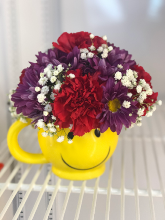 Smiley Mug Fresh Flowers