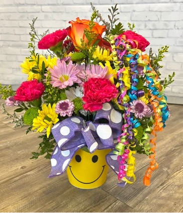 Smiley Face  Bouquet  in Mustang, OK | ANN'S FLOWERS DECOR & MORE