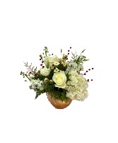 SNOWY NIGHTS Fresh Arrangement