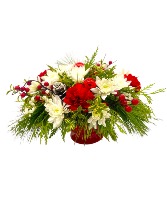 Snowy Pines Centerpeice Centerpeice