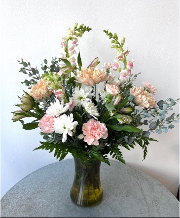 Soft and Sweet  in La Grande, OR | FITZGERALD FLOWERS