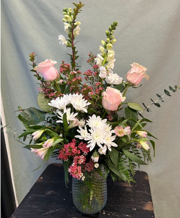 Soft and Sweet  in La Grande, OR | FITZGERALD FLOWERS