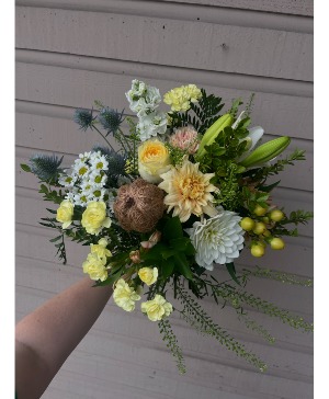 Soft Fall Bouquet 