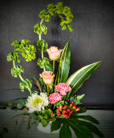 Soft Horizon Flower Arrangement