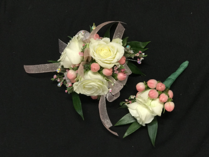 soft pinks boutonniere and corsage 