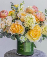 Soft Simplicity   in Oakville, Ontario | ANN'S FLOWER BOUTIQUE - Wedding & Event Florist