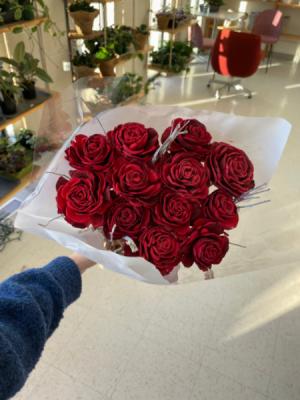 Sola red roses bouquet Wood flowers 