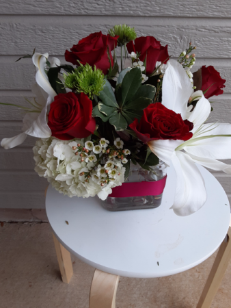 some like it hot valentine cube arrangment