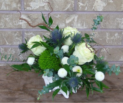 SOMETHING BEACHY Arrangement
