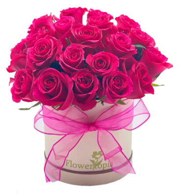 Sorpresa  Hermosa caja de rosas fucsia in Miami, FL | FLOWERTOPIA